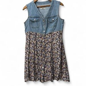 VTG 90s grunge  Blue denim button-up dress with floral print #floraldress